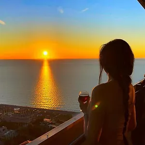 Апартаменты Orbi Black Sea View, Батуми